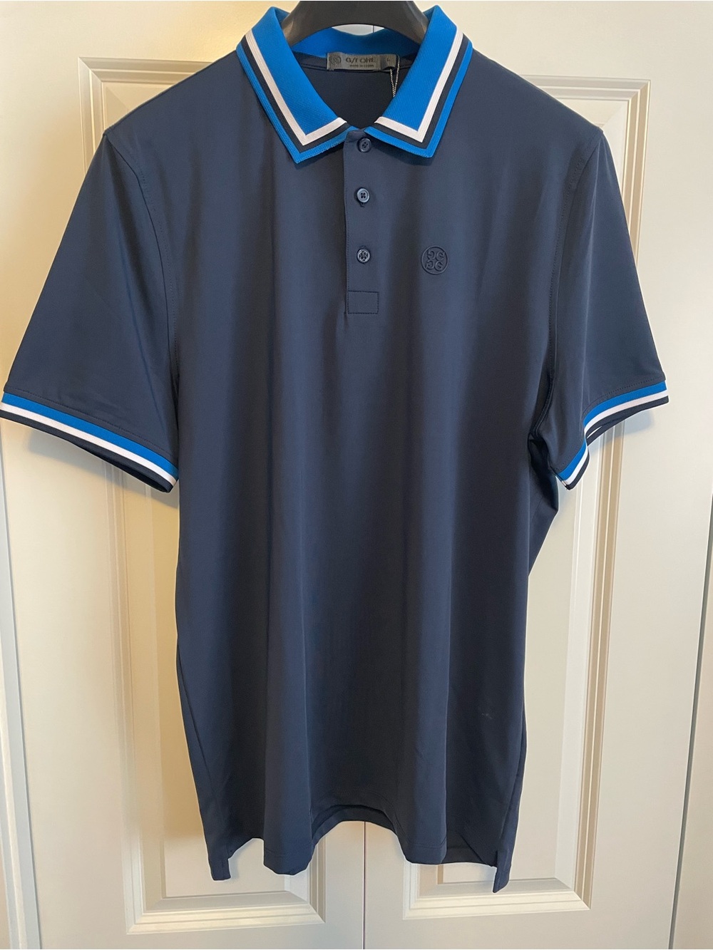 $120 NWT G/FORE Navy Polo with Bright Blue and White Trim G4MF23K061C